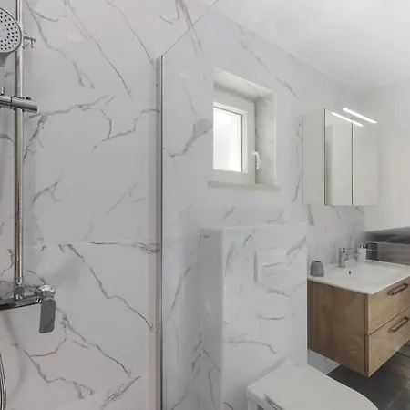 Semesterbostad Luxurious In *